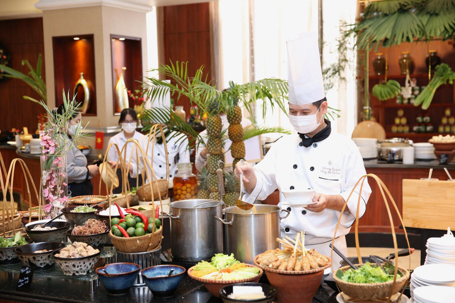 Oven D'or Restaurant - 5-star luxury buffet paradise 3