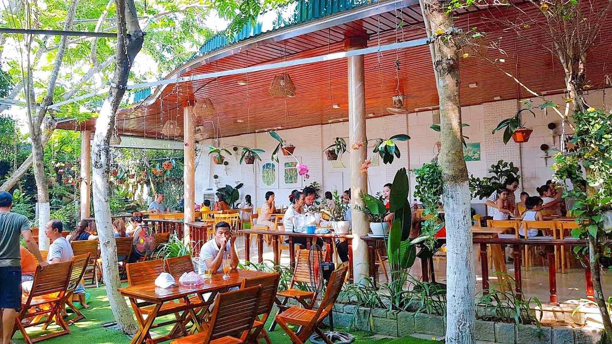 Panni Cafe - Korean-style space in Hue 7