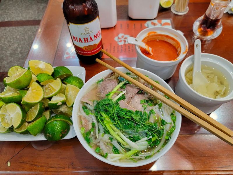 Pho 10 Ly Quoc Su, the quintessence of traditional Vietnamese cuisine 5