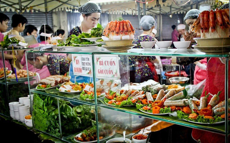 Famous Saigon culinary neighborhoods near and far 7