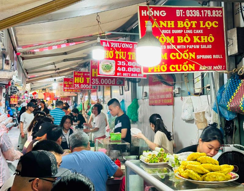Explore Hanoi's 15 culinary streets with all kinds of delicious specialties