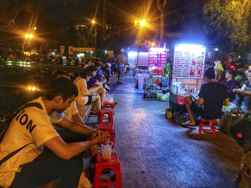 Famous Saigon culinary neighborhoods near and far 4