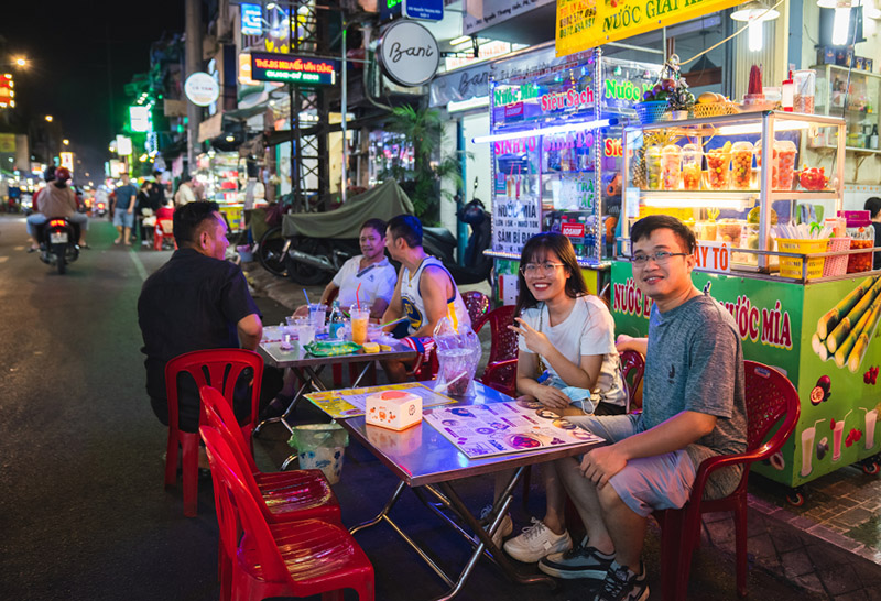 Famous Saigon culinary neighborhoods near and far 3