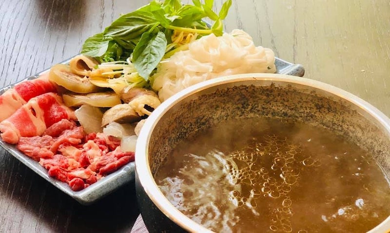 Top 10 stone bowl pho restaurants in Hanoi, eat once and remember forever 3