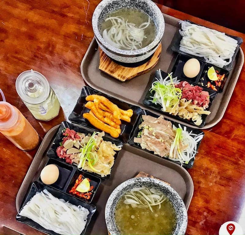 Top 10 stone bowl pho restaurants in Hanoi, eat once and remember forever 4