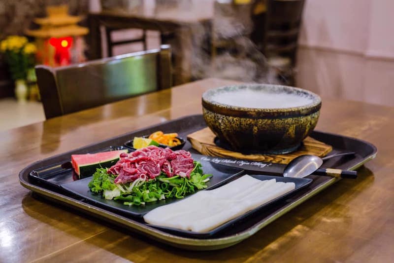 Top 10 stone bowl pho restaurants in Hanoi, eat once and remember forever 5