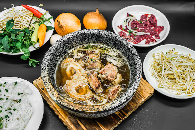 Top 10 stone bowl pho restaurants in Hanoi, eat once and remember forever 7