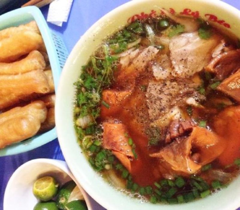 List of 10 unique beef pho restaurants with wine sauce in Hanoi 5