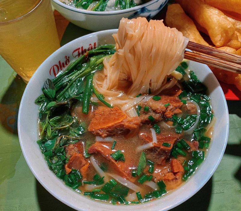 List of 10 unique beef pho restaurants with wine sauce in Hanoi 7