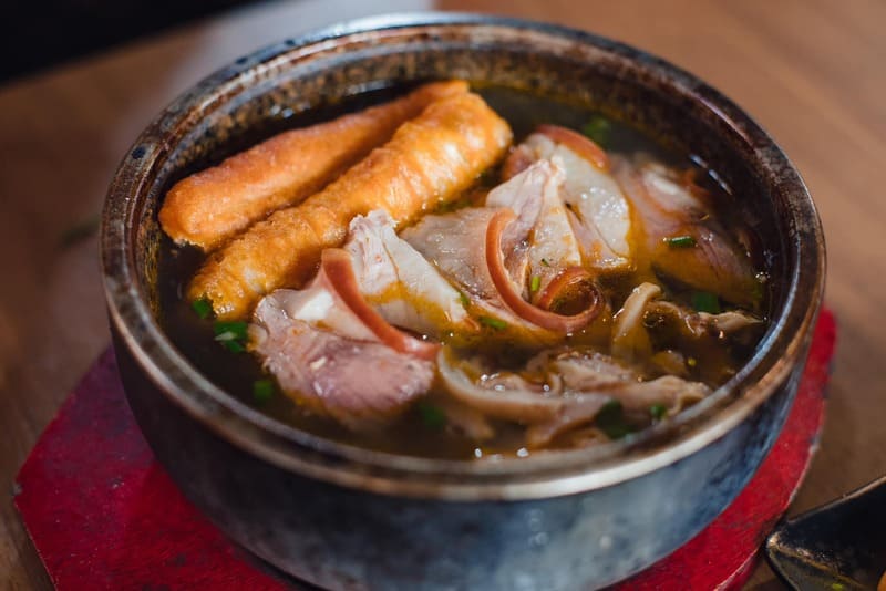 Top 6 stone bowl pho restaurants in Saigon that attract diners who forget the way home 3