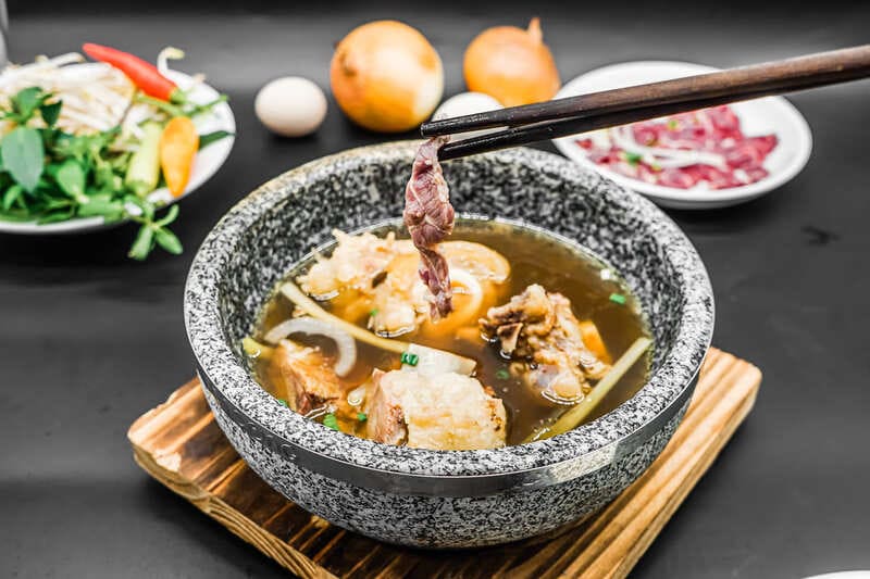Top 6 stone bowl pho restaurants in Saigon that attract diners who forget the way home 6