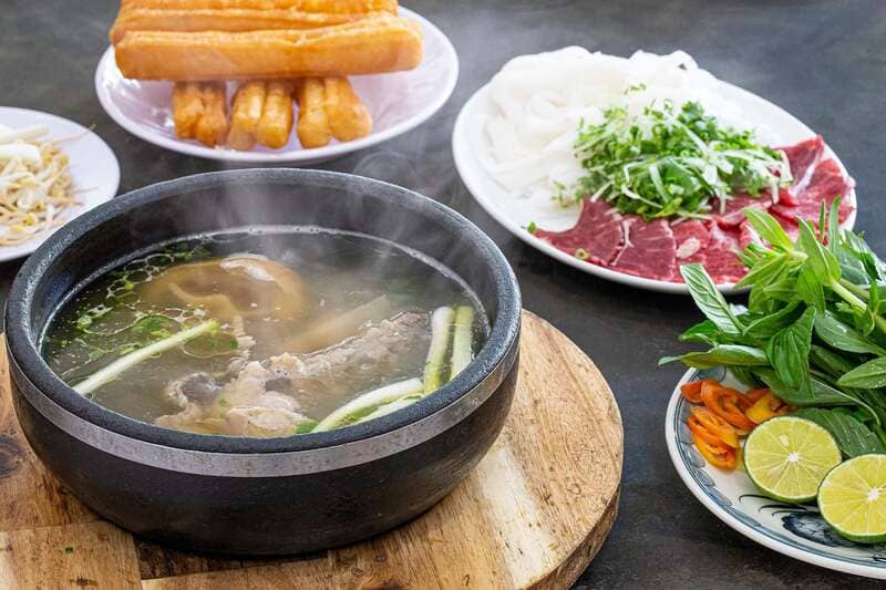 Top 6 stone bowl pho restaurants in Saigon that attract diners who forget the way back 7