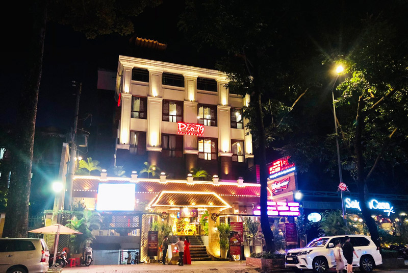 Scanning 15 delicious restaurants in District 3 for teams who love to explore cuisine 8
