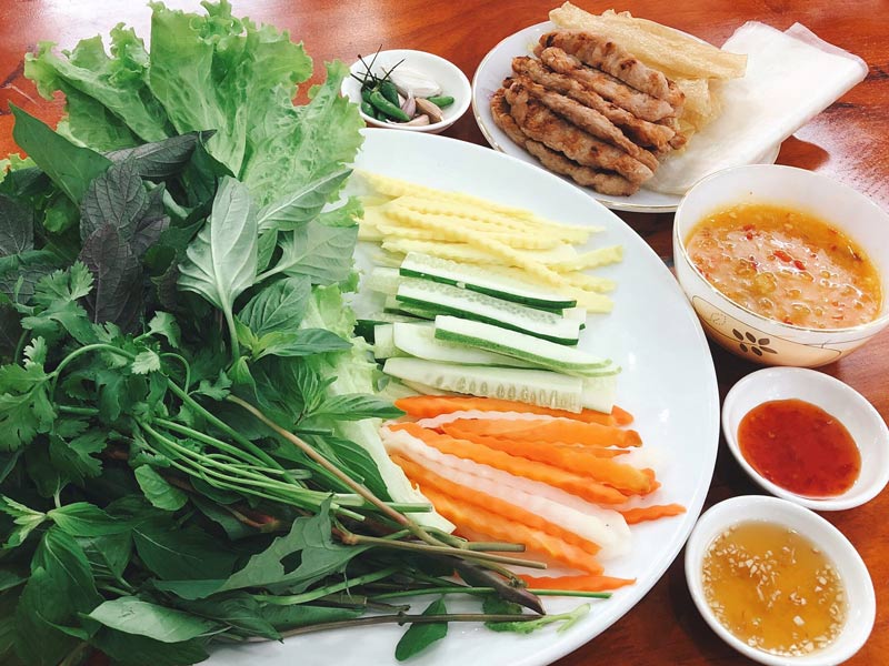 Tell you 12 delicious restaurants in District 7, you'll be addicted no matter what you eat 3