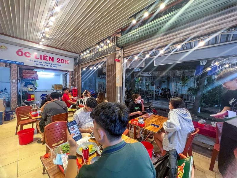 Tell you 12 delicious restaurants in District 7, you'll be addicted no matter what you eat 8