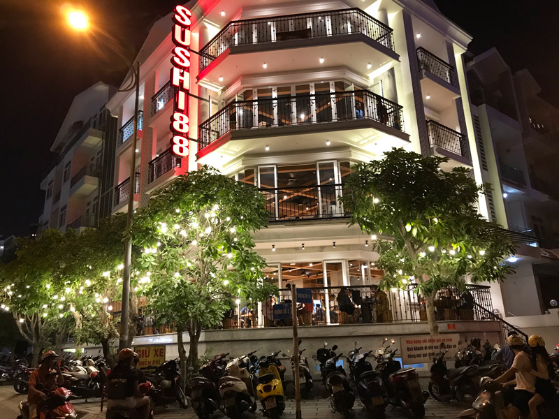 Tell you 12 delicious restaurants in District 7, you'll be addicted no matter where you eat 11
