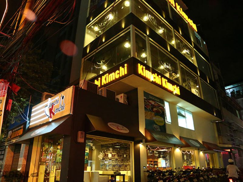 Top 10 famous delicious restaurants in District 1 in Saigon, worth trying in 2019