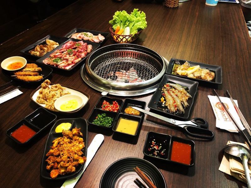 Top 10 famous delicious restaurants in District 1 in Saigon, worth trying in 2010