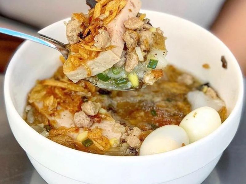 Experience the top 10 most delicious restaurants in District 4 that cannot be missed 4