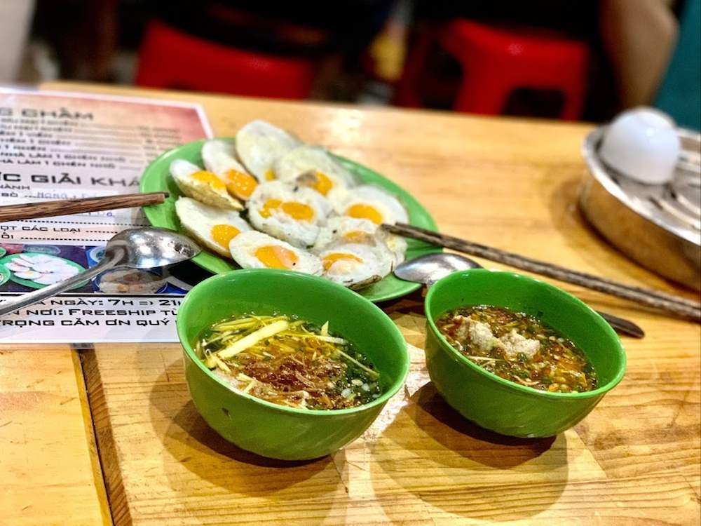 Nha Chung Banh Can Restaurant - Only eggs and dough dipped in fish sauce but strangely attractive 2