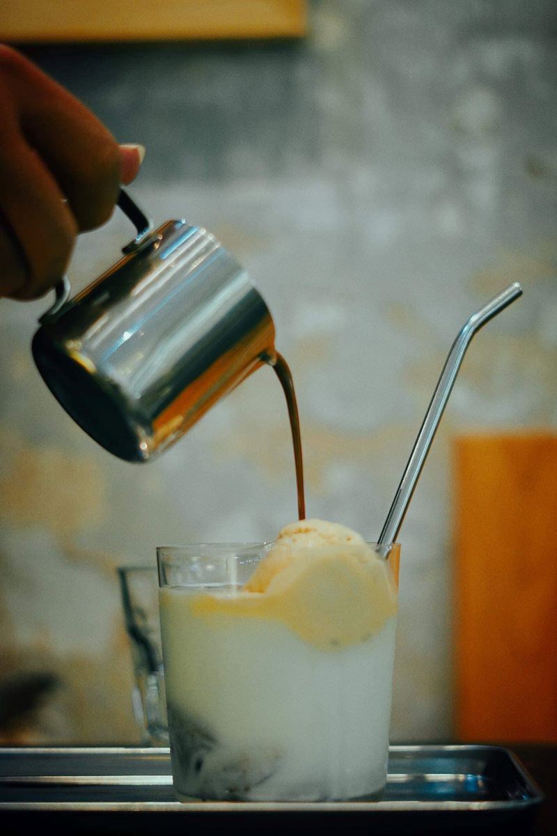 When you go to the coffee shops in District 3, you'll always have pretty photos to take home