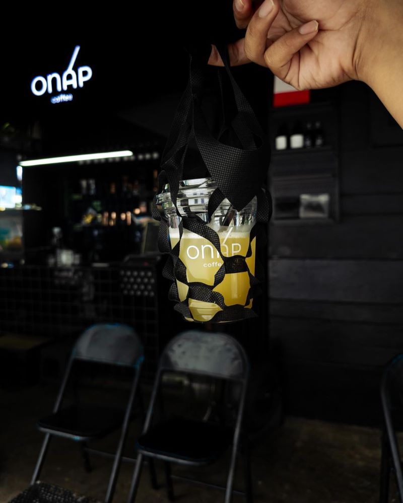 When you go to the coffee shops in District 3, you will always have beautiful photos to take home