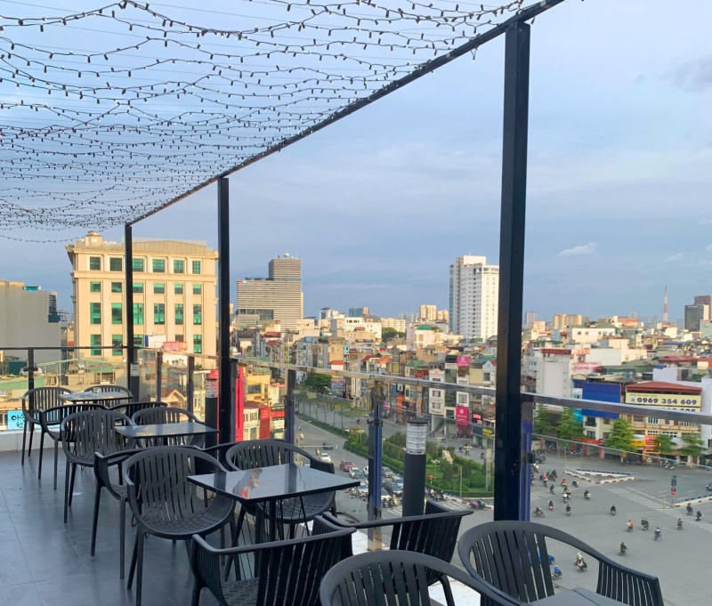 Top 10 beautiful cafes in Hanoi with beautiful space 7