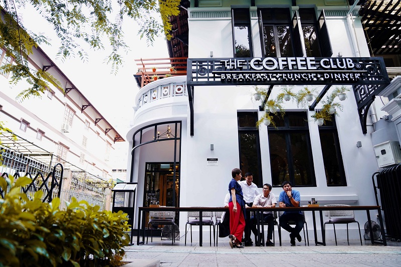 Top 14 beautiful cafes in Saigon that impress with space 13