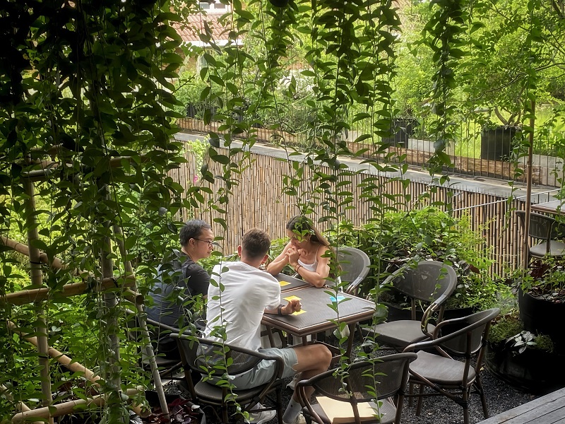 Top 14 beautiful cafes in Saigon that impress with space 4