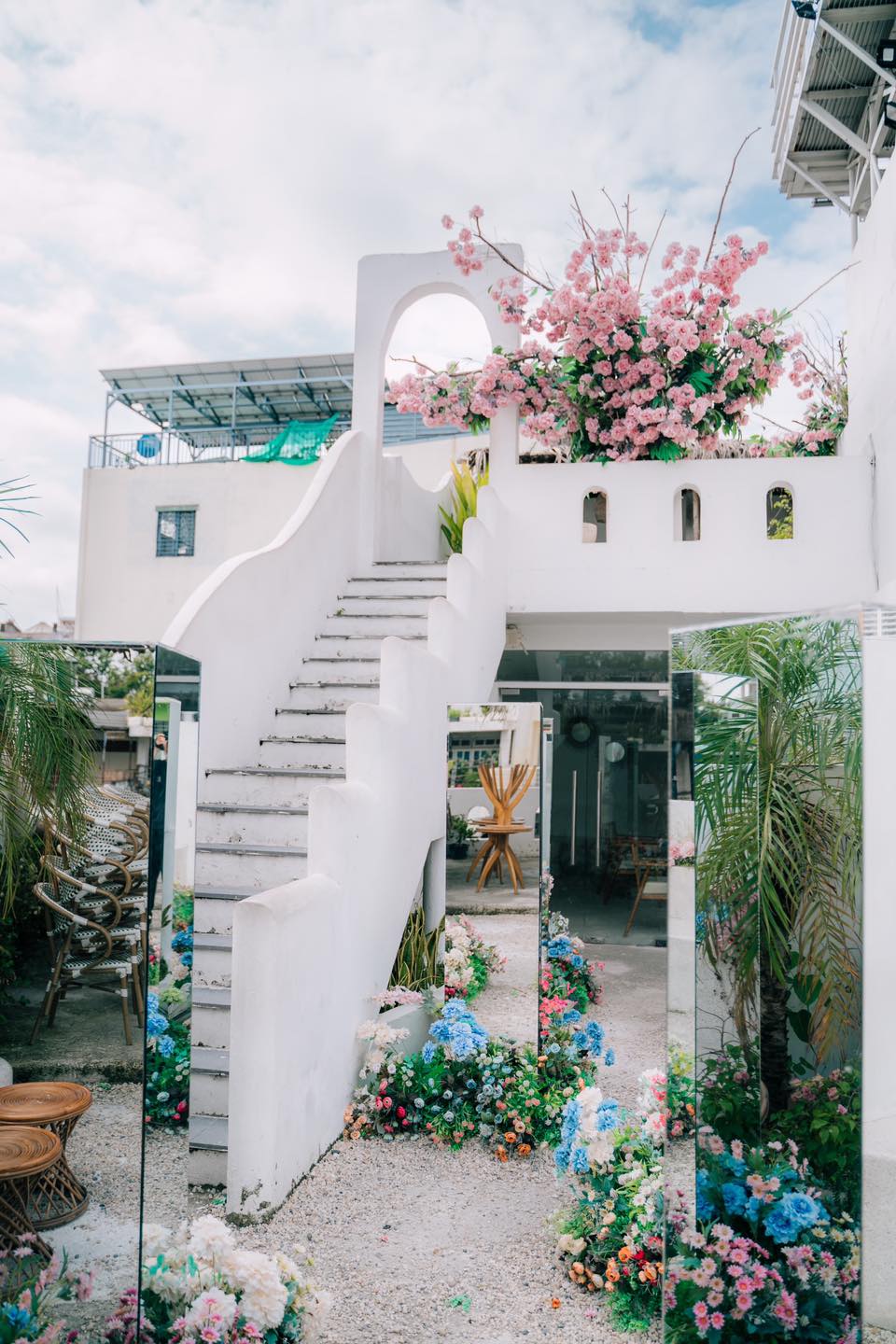 Save now the top 10 extremely beautiful cafes in District 10 that make people fall in love 2