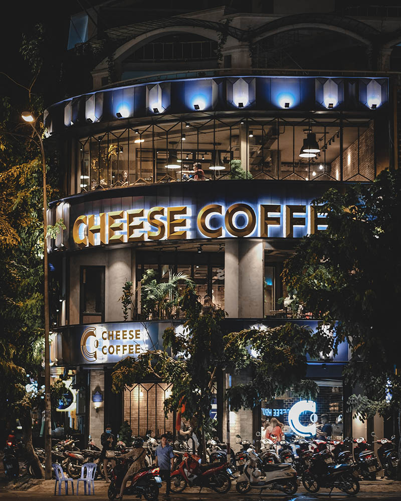 Pocket 9 cafes in District 5 with delicious drinks and quality space 4