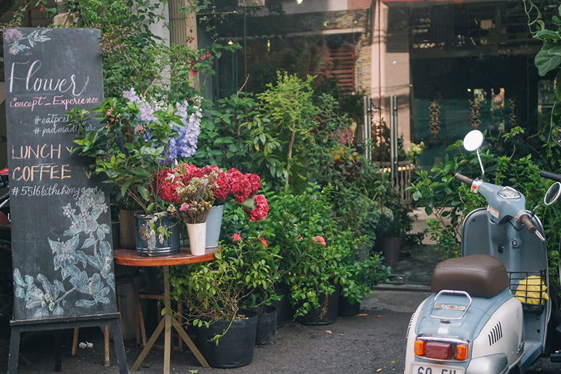 Find peace with 10 garden cafes in District 1 4