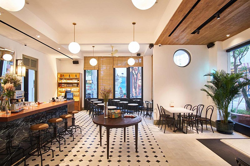 Quiet cafes in District 1 for introverted teams 2