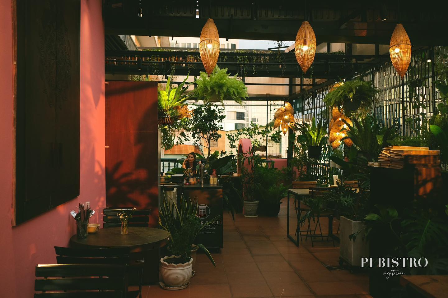 Pocket the top 10 most delicious and quality vegetarian restaurants in District 3 3