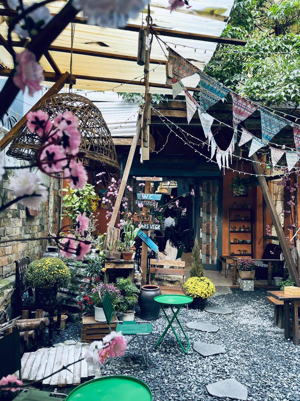 The Restaurant of Old Days - Where beautiful memories are left behind 3