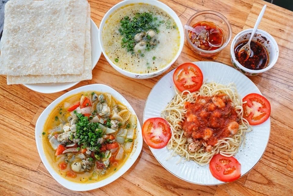 Tien Son Oyster Restaurant - Enjoy real oyster specialties right in Da Nang 11