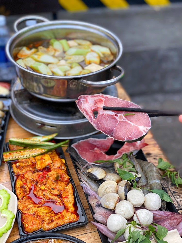 7 affordable but quality Da Nang seafood hotpot restaurants 6