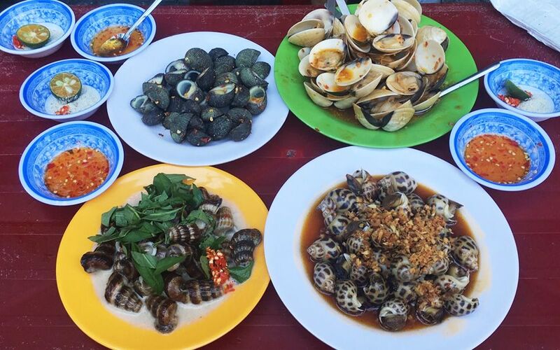Pocket 10 delicious and famous snail restaurants in District 1, always popular 8