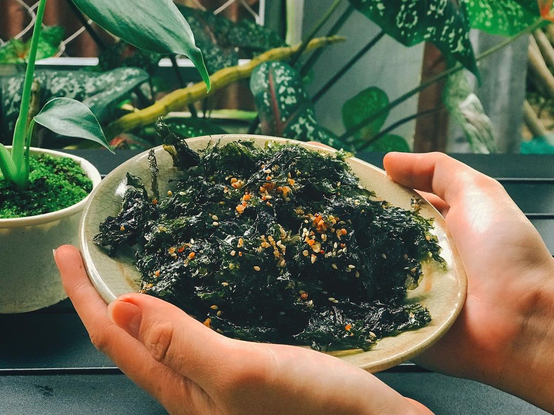 Da Nang garlic seaweed - A snack favored by gourmets 6