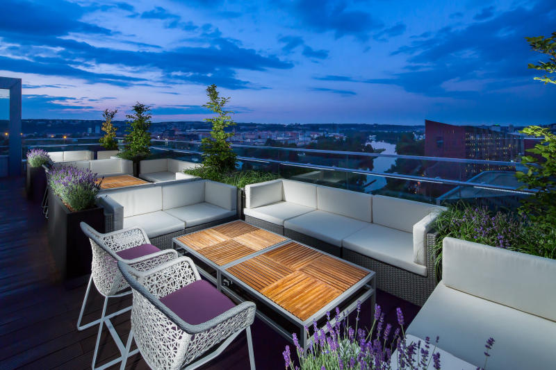 Top 10 Rooftop bars in Hanoi with amazing photography views 8