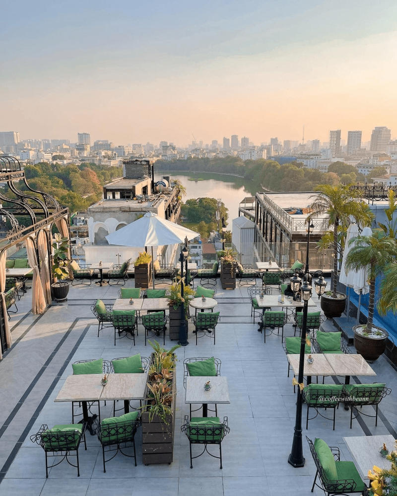 Top 10 Rooftop bars in Hanoi with amazing photography views 9