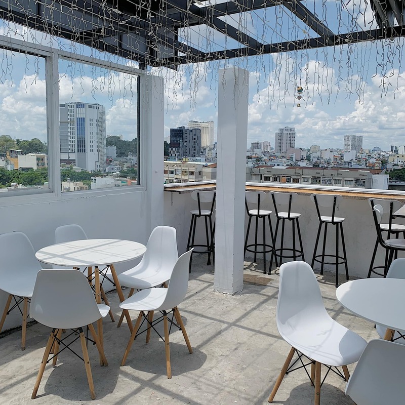 Escape to 10 rooftop bars in Binh Thanh with spaces ranging from intimate to class 8