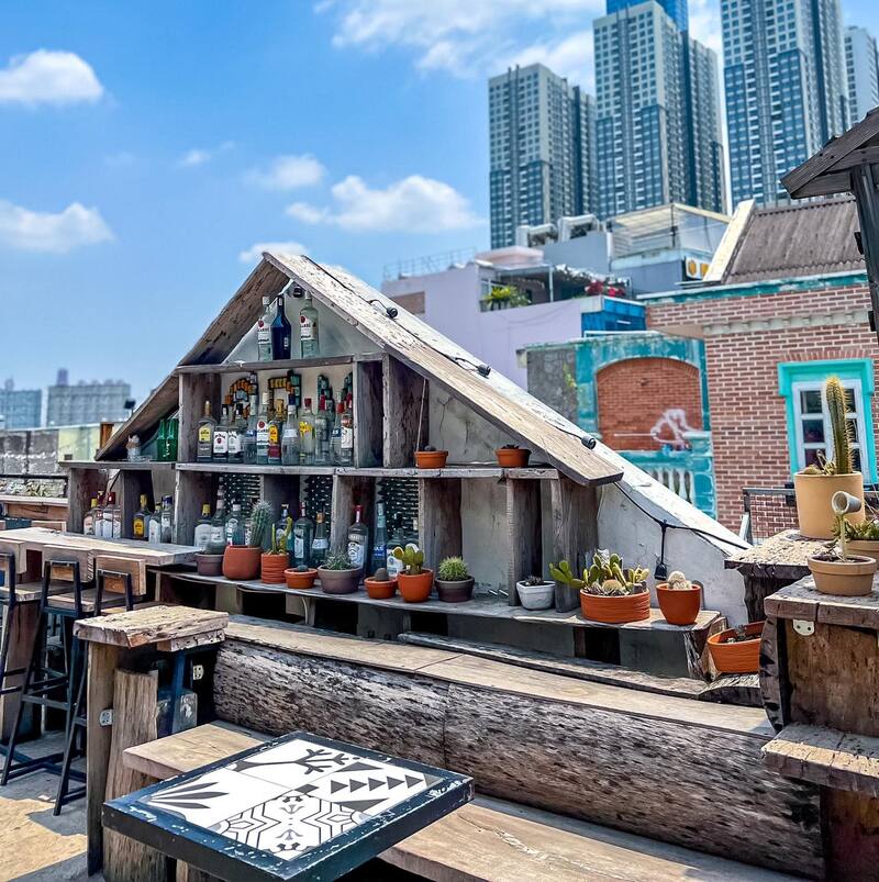 Escape to 10 rooftop bars in Binh Thanh with spaces ranging from intimate to class 10