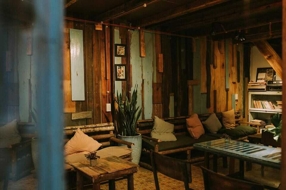 Route 66 Cafe - A place to leisurely relax in the sleepless night of Da Lat 10