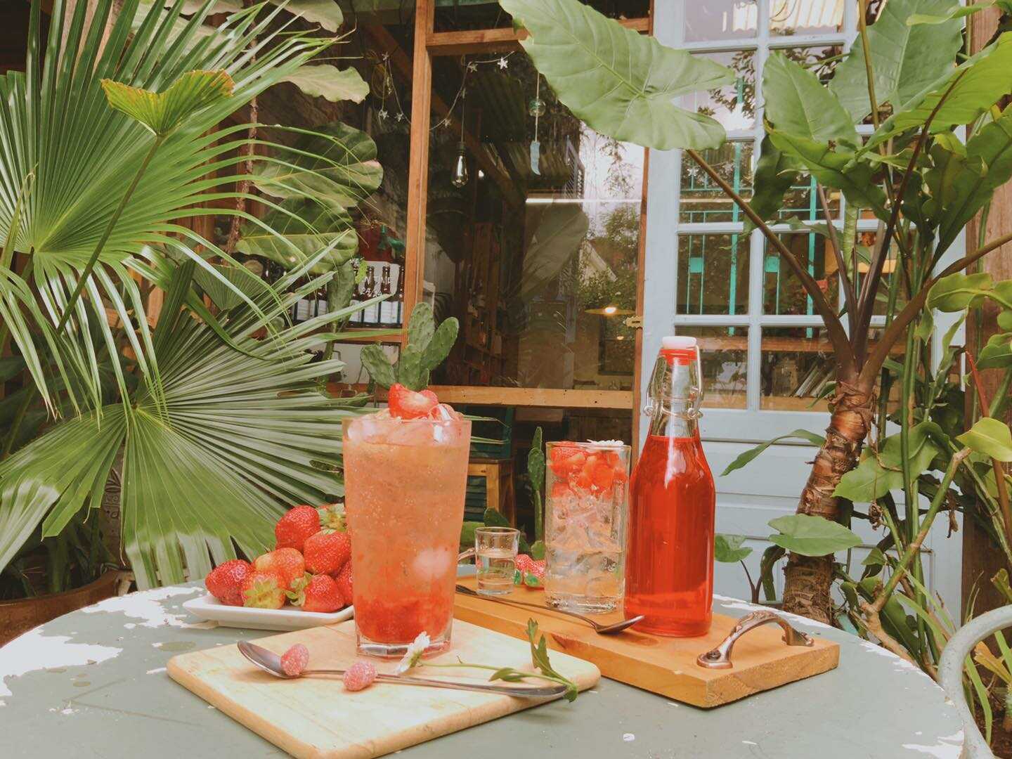 Route 66 Cafe - A place to leisurely relax in the sleepless night of Da Lat 21