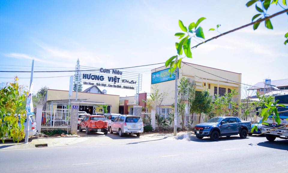 Let's sweep out all the famous Da Lat potted rice restaurants in the city of thousands of flowers