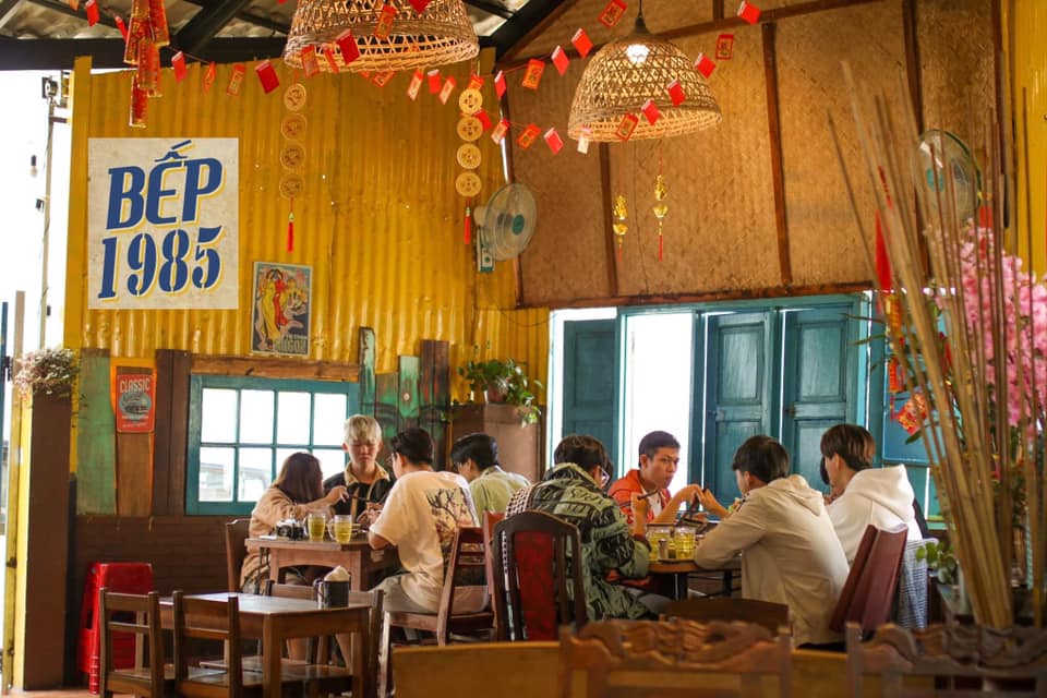 Let's sweep out all the famous Da Lat potted rice restaurants in the city of thousands of flowers