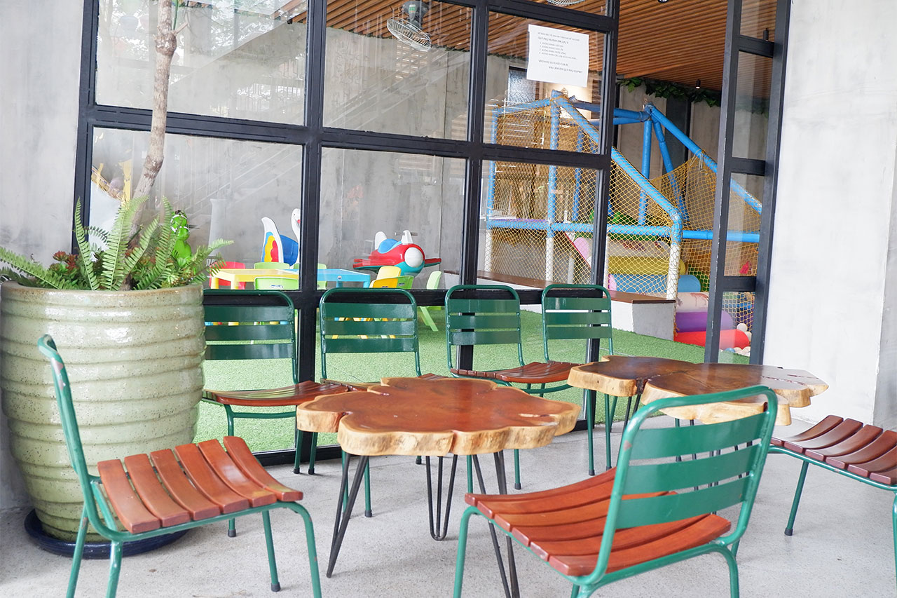 Saigon Brown Cafe Da Nang - Taste of Saigon in the heart of Da Nang 5