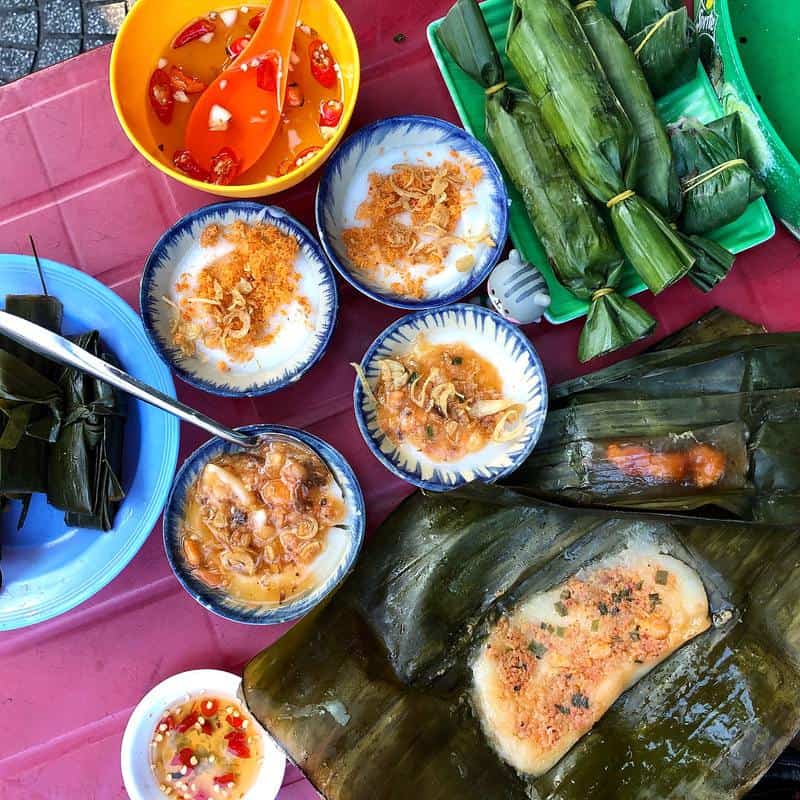 Hunt for shops that sell super delicious cheap banh nam, banh loc, and banh beo in Da Nang 9
