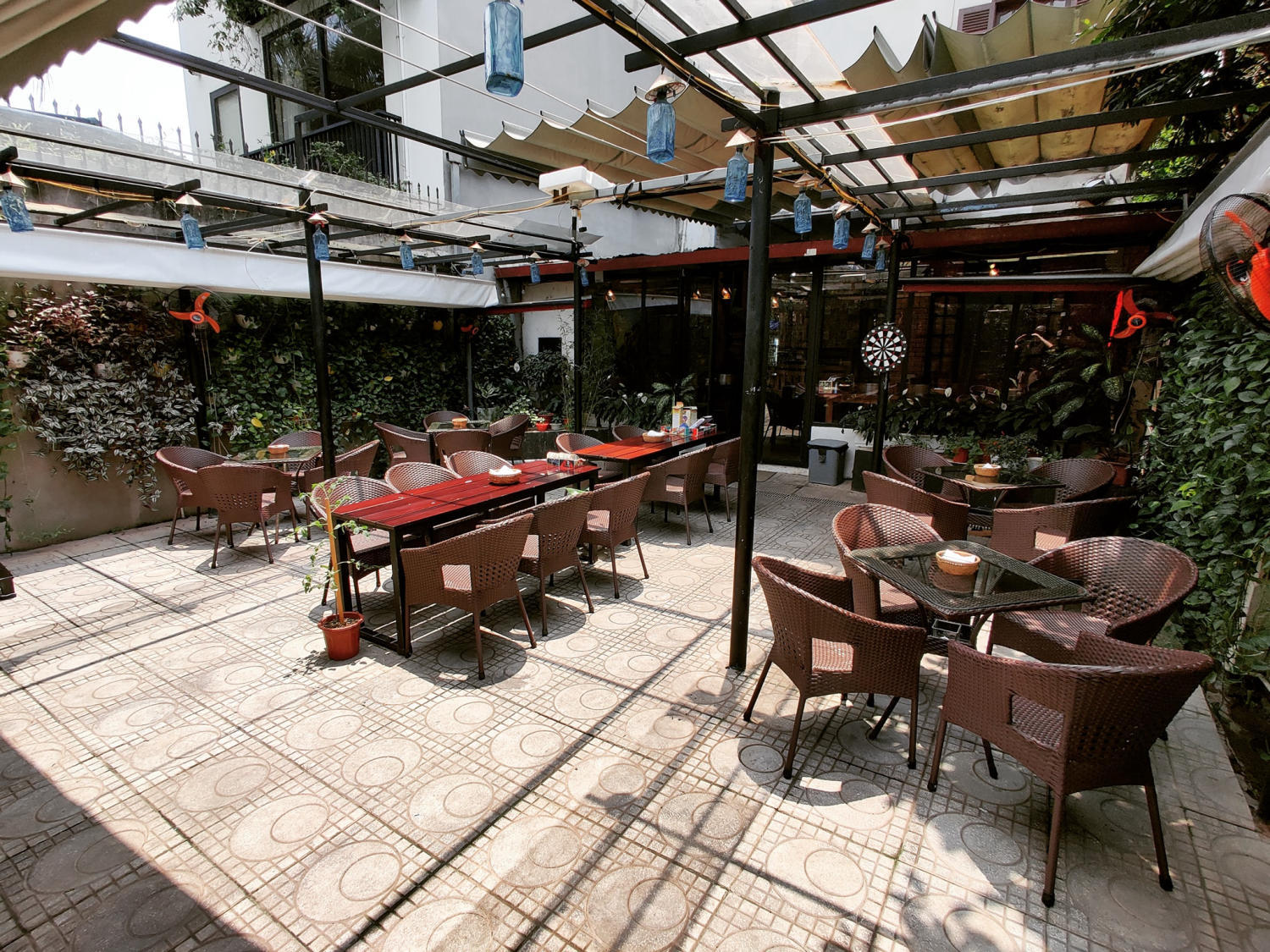 Hunting for the number 1 delicious NYC Pizza in Hanoi 2